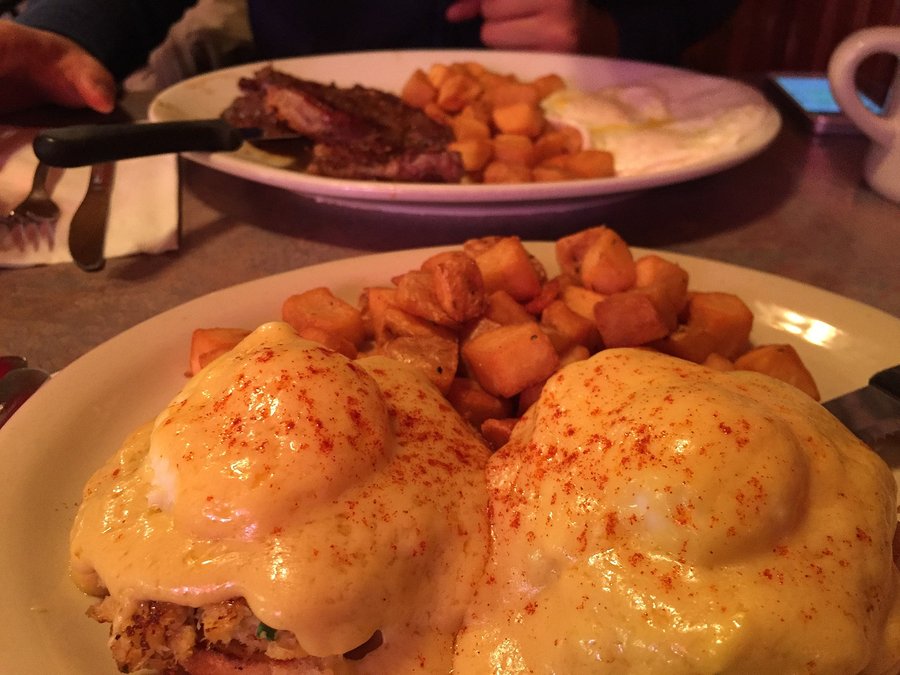 Oasis Restaurant & Lounge in Fairbanks